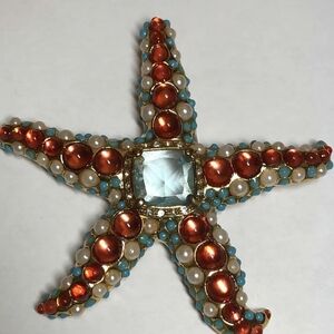 Kenneth Jay Lane Gold-Tone 2005 KJL Avon Starfish Brooch Faux Pearls